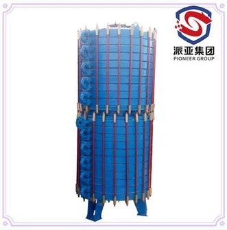 Stiklo pamušalas porėtos plokštės tipo kondensatorius